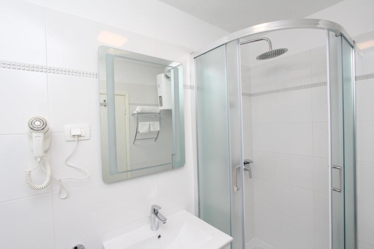 Apartment Sorriso 2 Rovinj Buitenkant foto