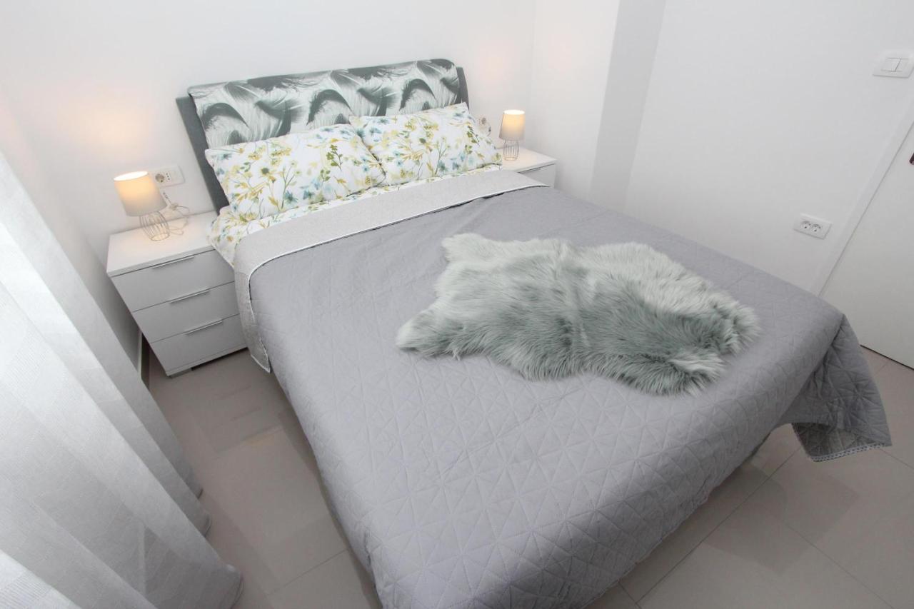 Apartment Sorriso 2 Rovinj Buitenkant foto