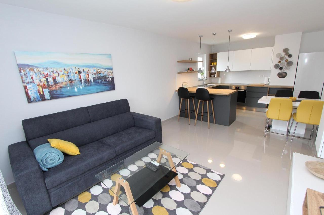 Apartment Sorriso 2 Rovinj Buitenkant foto